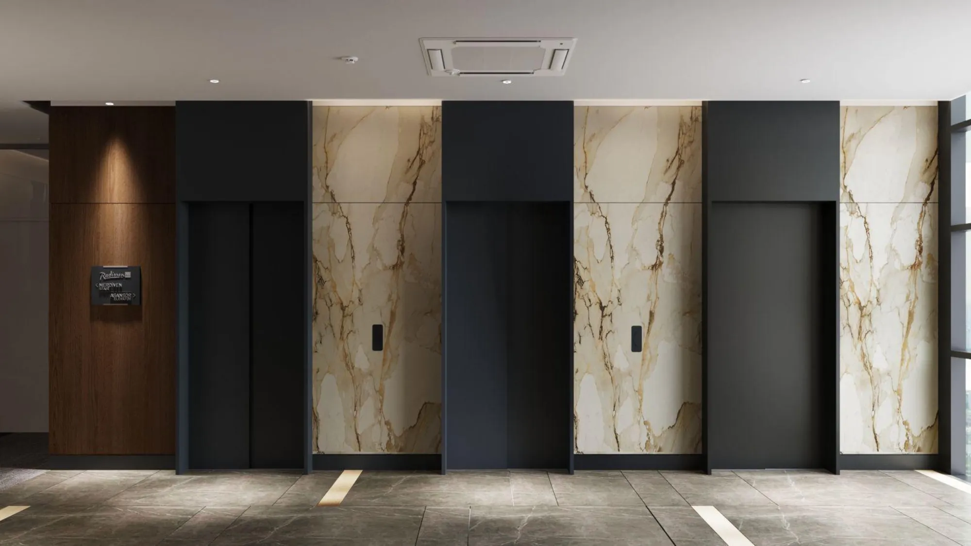 Radisson BLU İzmir elevators